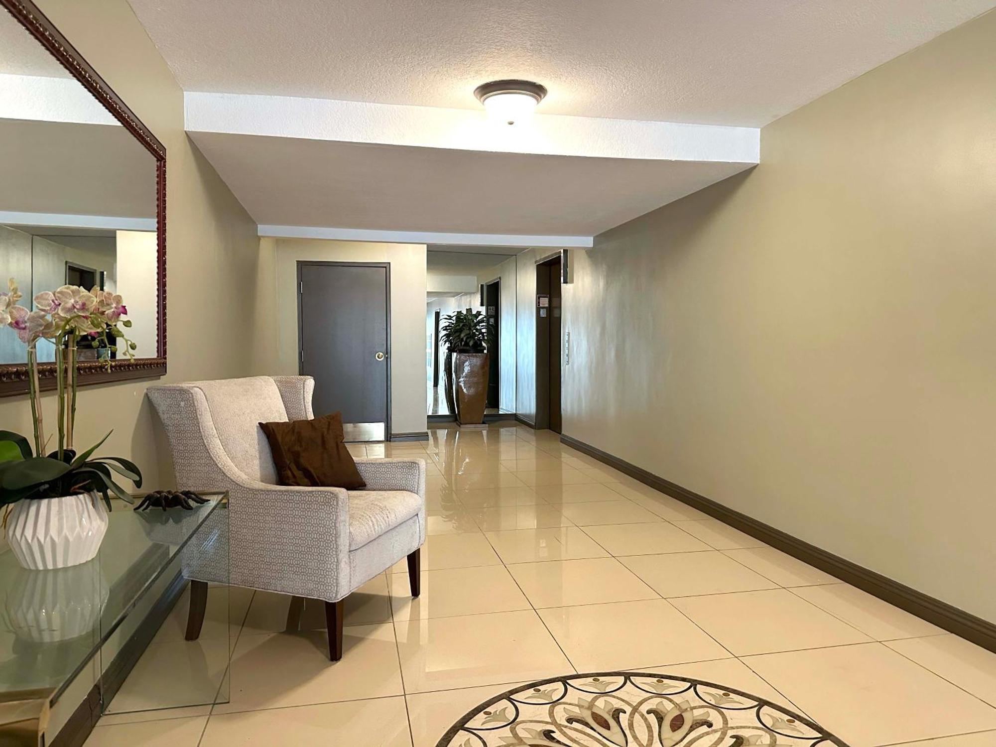 1 Bd Condominium Near Sunset Blvd Los Angeles Exteriör bild